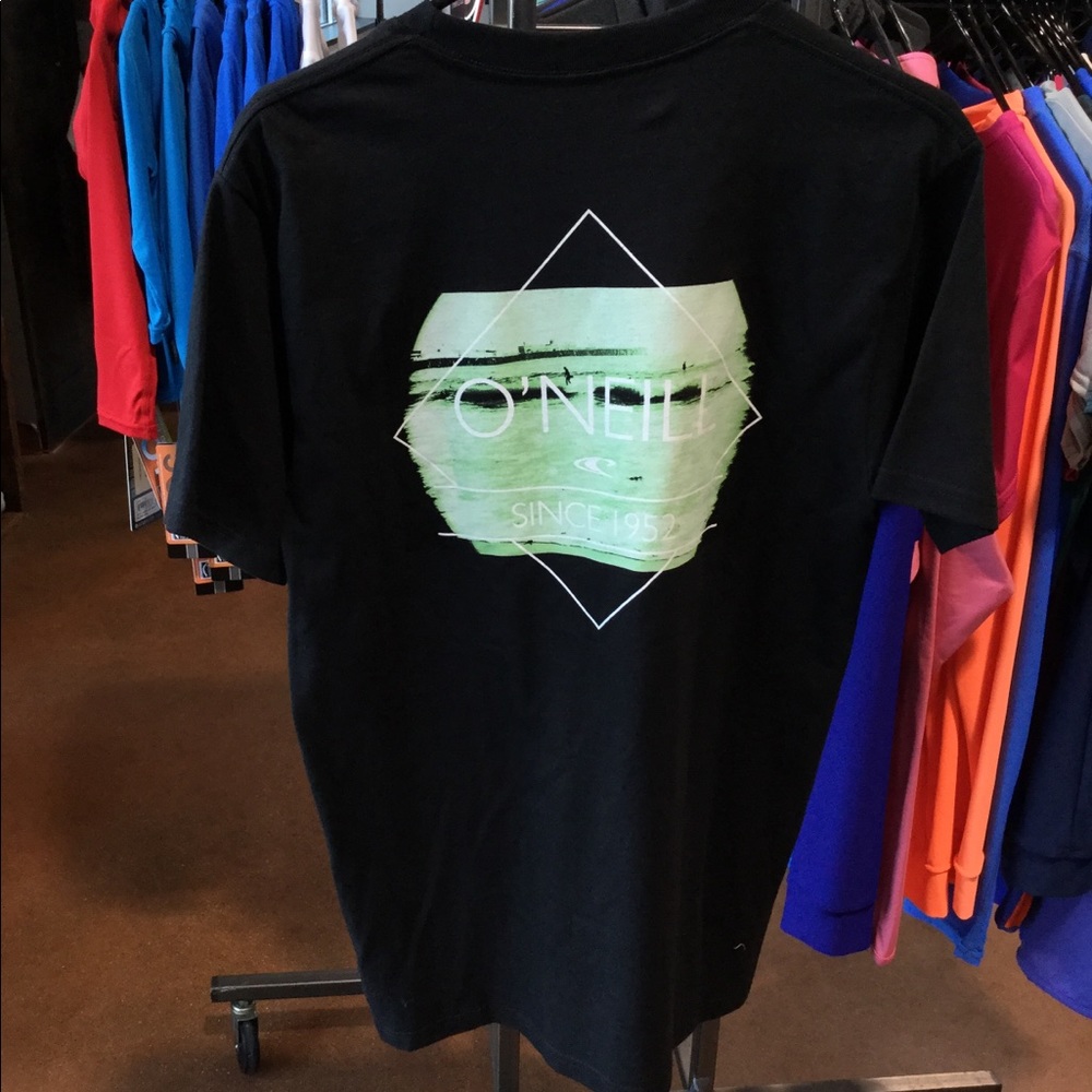 O'Neill Black Short Sleeve Tee with Green Graphic
*Removed tags but never worn*